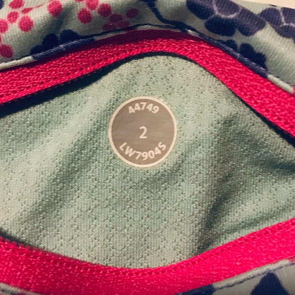 Lululemon Groovy Run Short Purple Power Quilt 2 - Picture 5 of 6